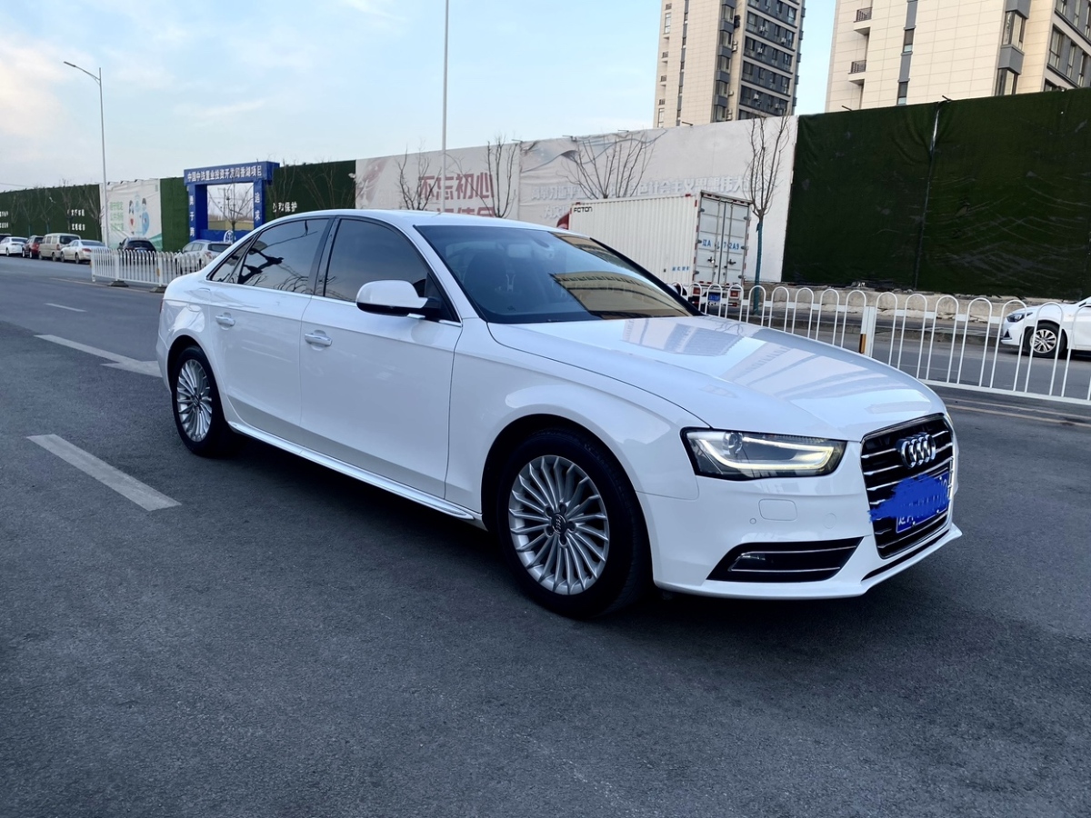 奥迪 奥迪A4L  2016款 35 TFSI 典藏版 自动标准型图片