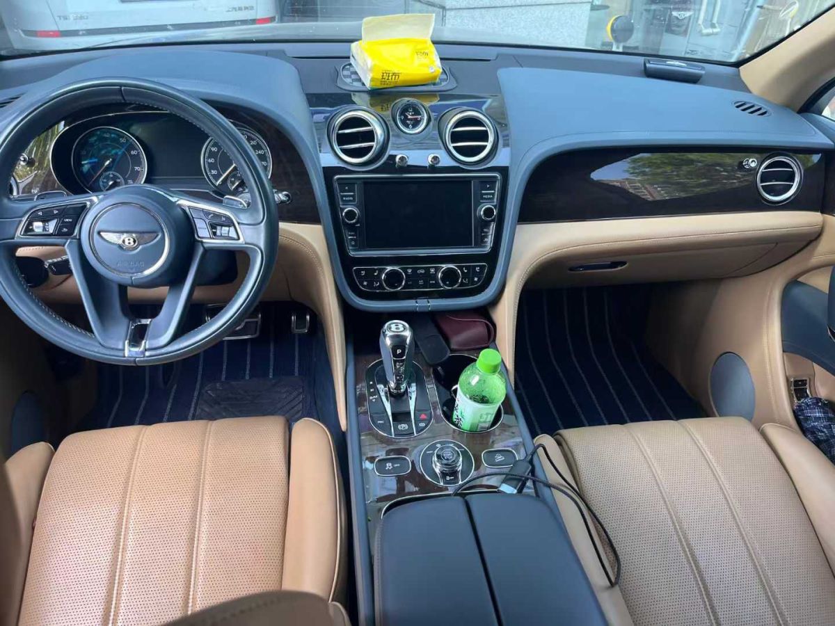 賓利 添越PHEV  2019款  3.0T PHEV圖片
