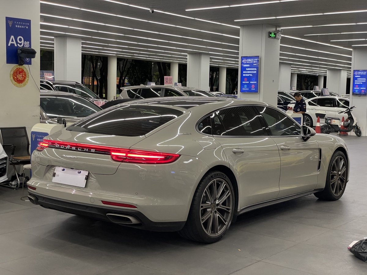 保時(shí)捷 Panamera  2019款 Panamera 行政加長版 2.9T圖片