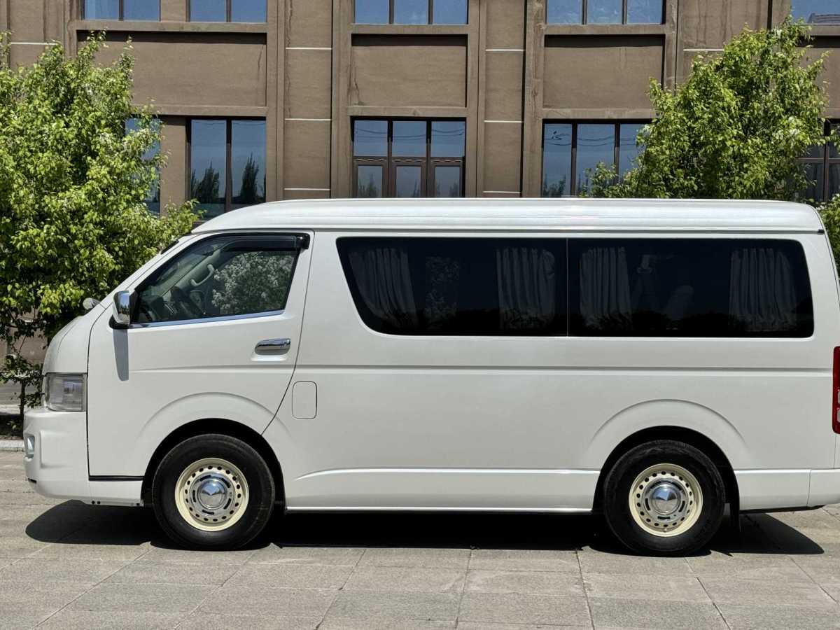 豐田 HIACE  2011款 2.7L手動(dòng)標(biāo)準(zhǔn)版10座圖片