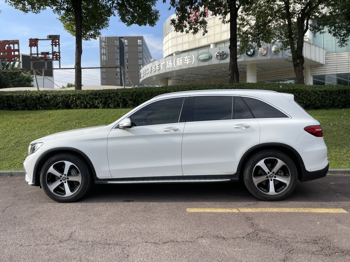 奔馳 奔馳GLC  2019款 改款 GLC 260 L 4MATIC 豪華型圖片