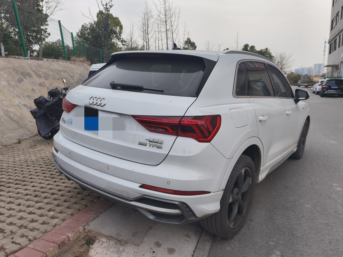 奧迪 奧迪Q3  2024款 35 TFSI 時(shí)尚動(dòng)感型圖片