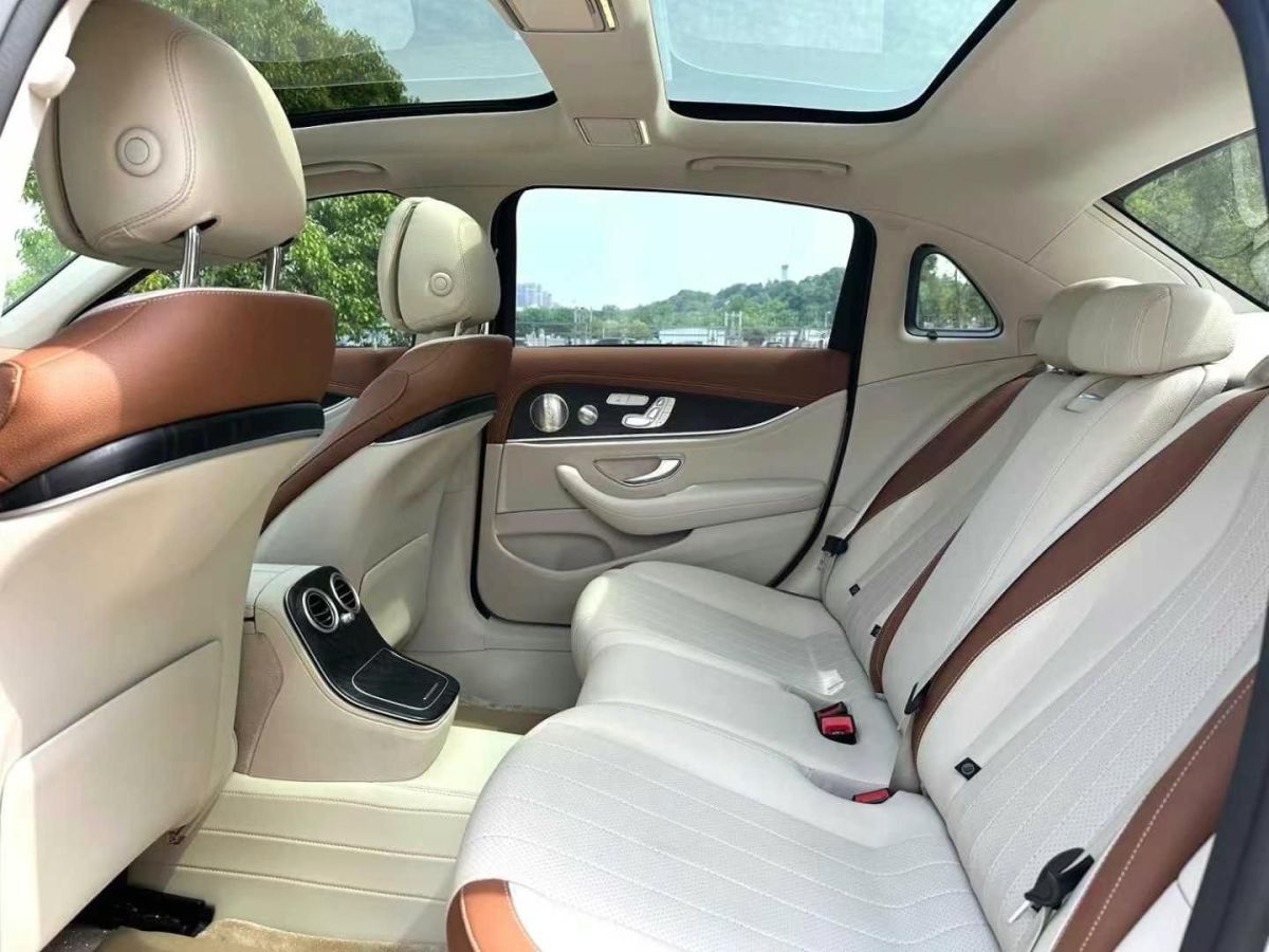 奔馳 奔馳E級  2022款 E 300 L 豪華型圖片