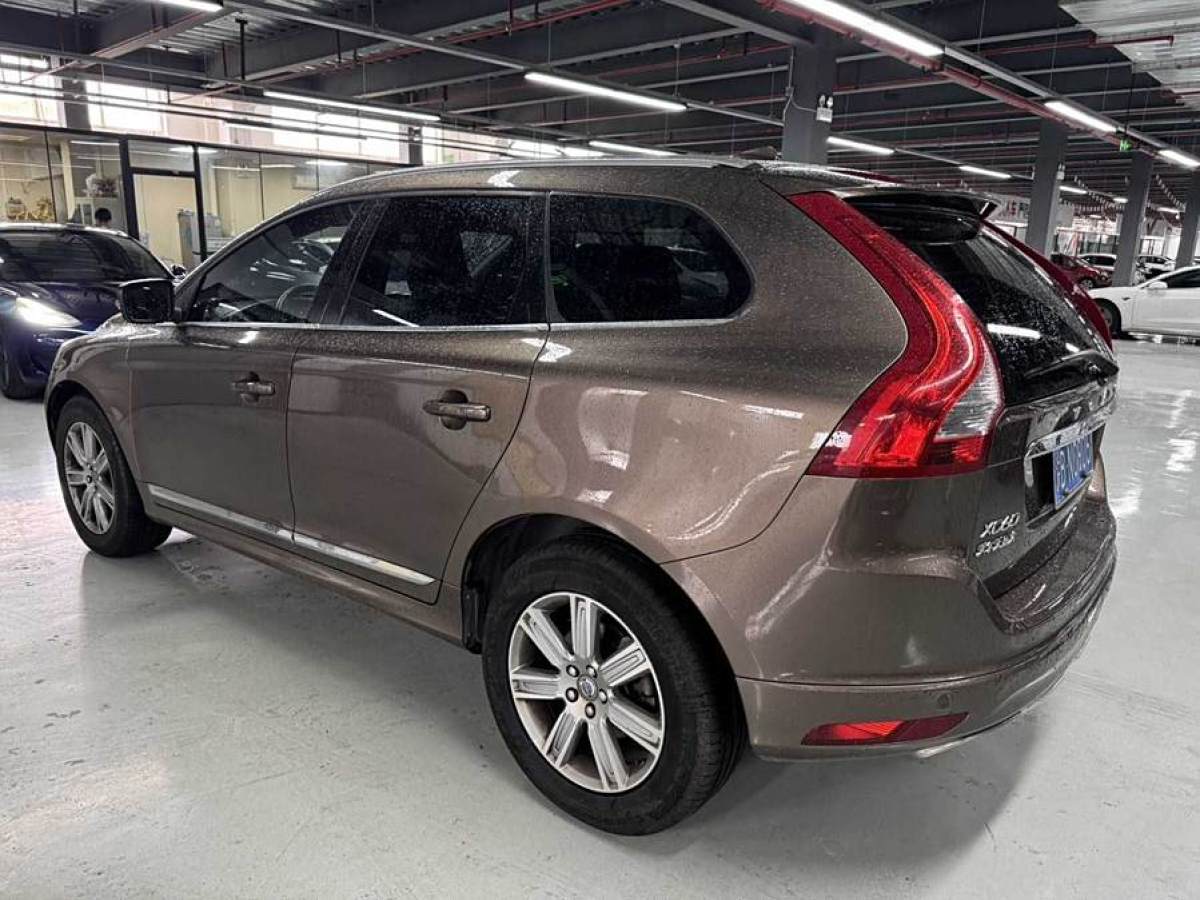 沃爾沃 XC60  2015款 T5 智進(jìn)版圖片