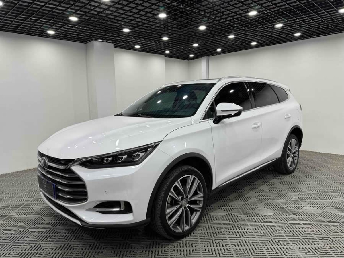 比亞迪 唐  2018款 2.0T 自動(dòng)智聯(lián)尊貴型 7座圖片