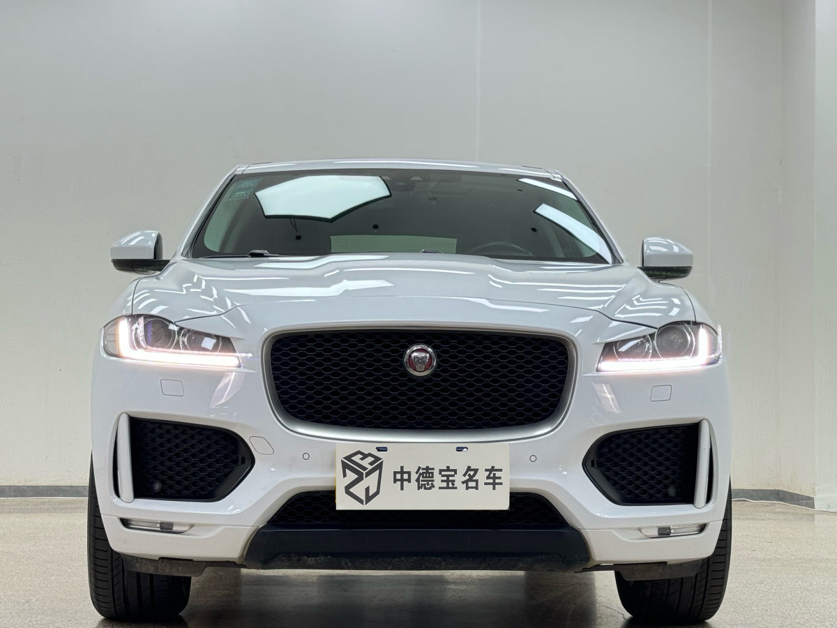 2017年11月捷豹 F-PACE  2018款 3.0 SC 四驅(qū)R-Sport運動版