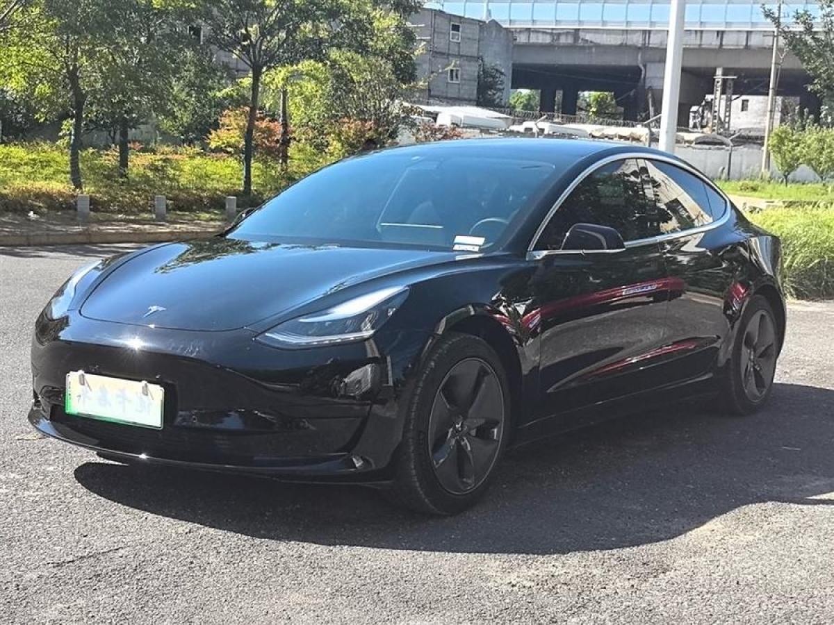 2020年8月特斯拉 Model 3  2020款 改款 標(biāo)準(zhǔn)續(xù)航后驅(qū)升級(jí)版