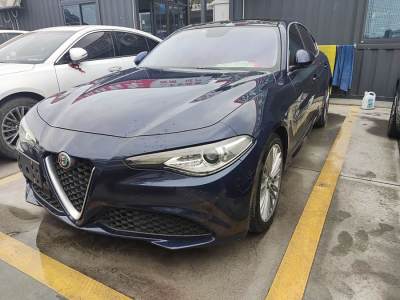 2018年4月 阿爾法·羅密歐 Giulia 2.0T 280HP 豪華版圖片