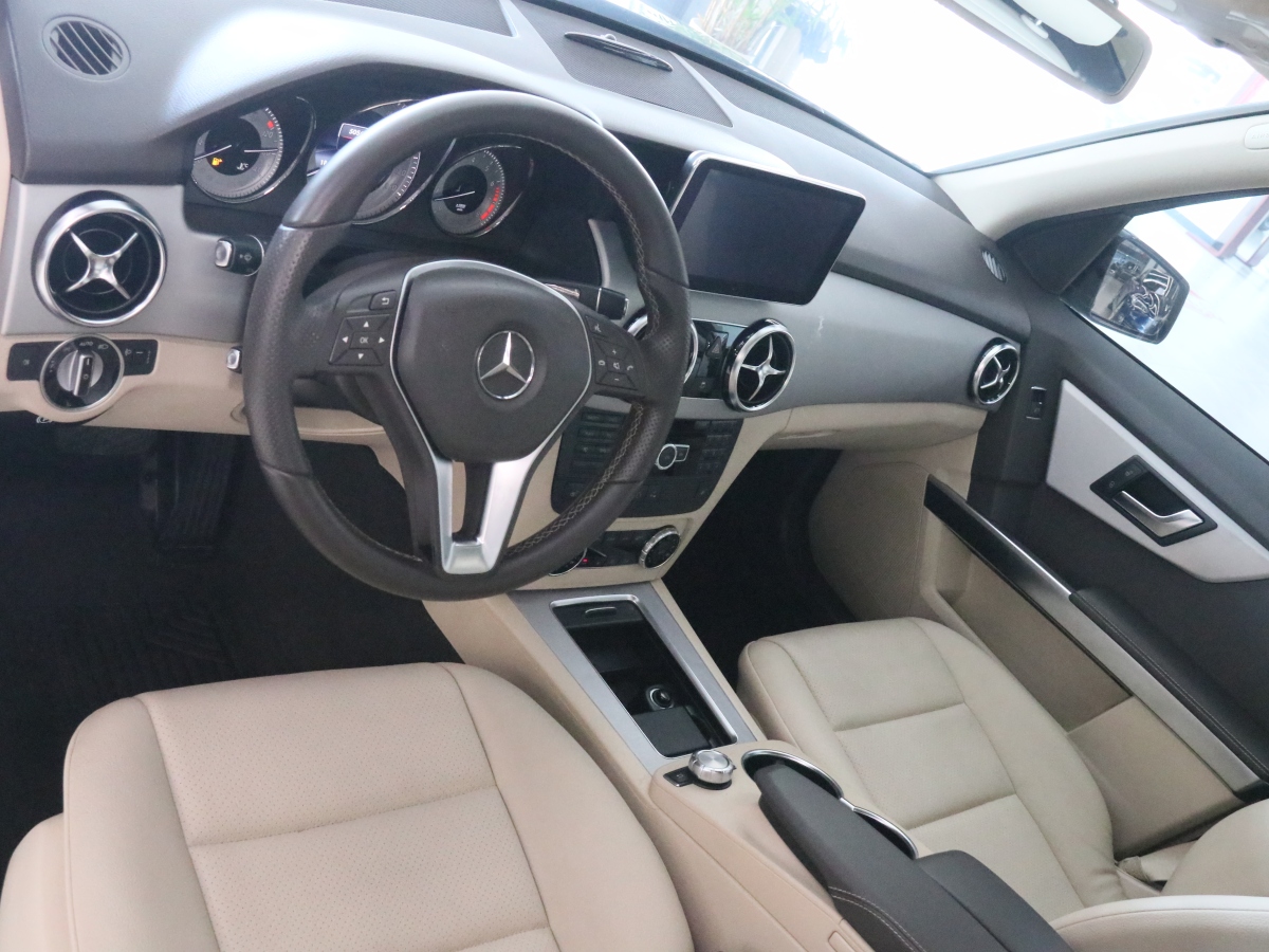 奔馳 奔馳GLK級  2013款 GLK 300 4MATIC 動感天窗型圖片