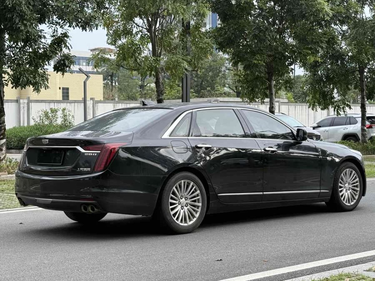 凱迪拉克 CT6  2019款 28T 時(shí)尚型圖片
