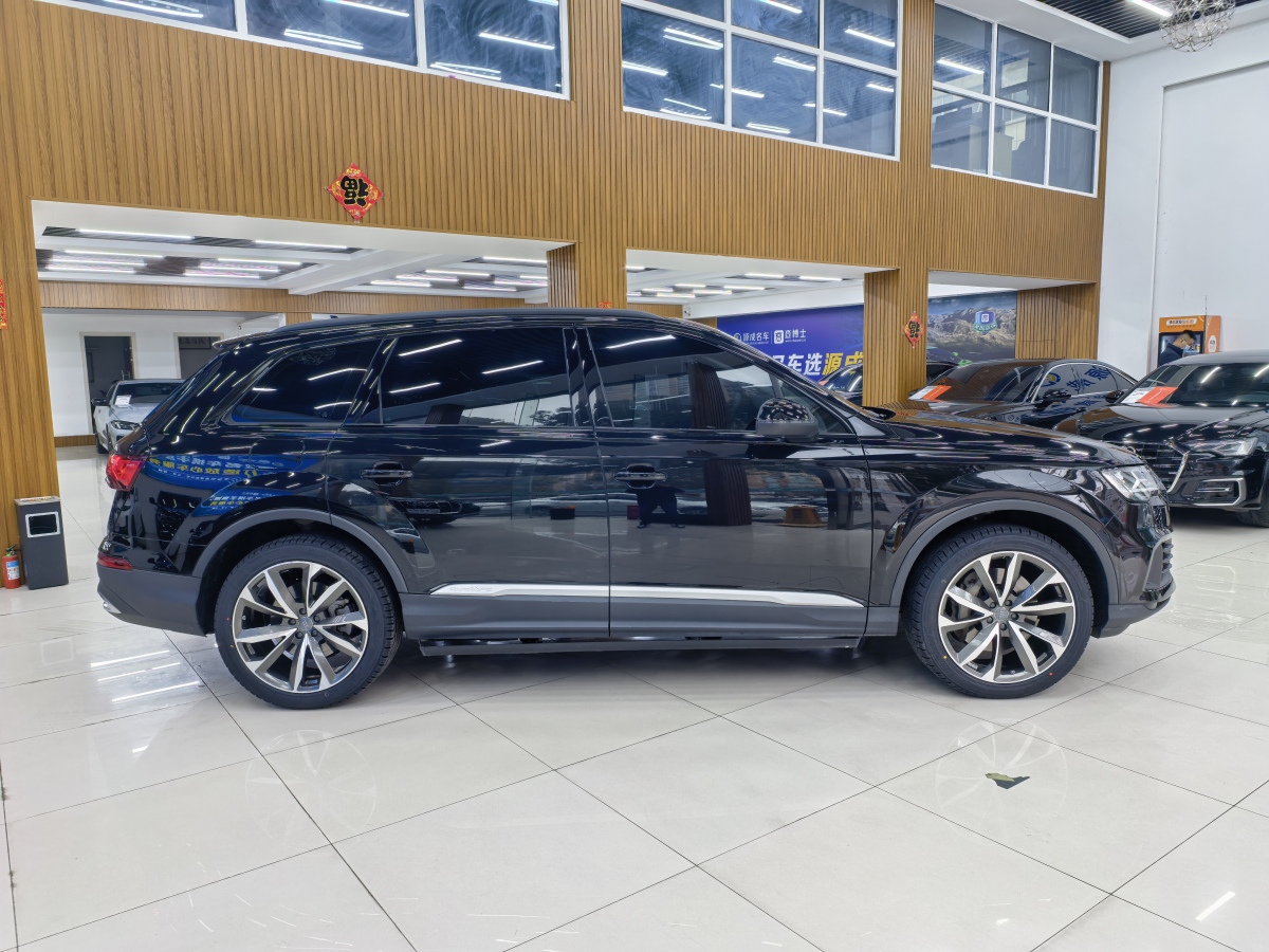 2023年1月奧迪 奧迪Q7  2012款 Q7 3.0 TDI quattro 領(lǐng)先型