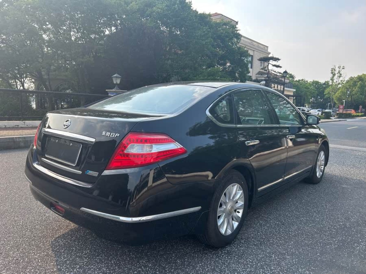 日產(chǎn) 天籟  2010款 2.0L XL周年紀念版圖片