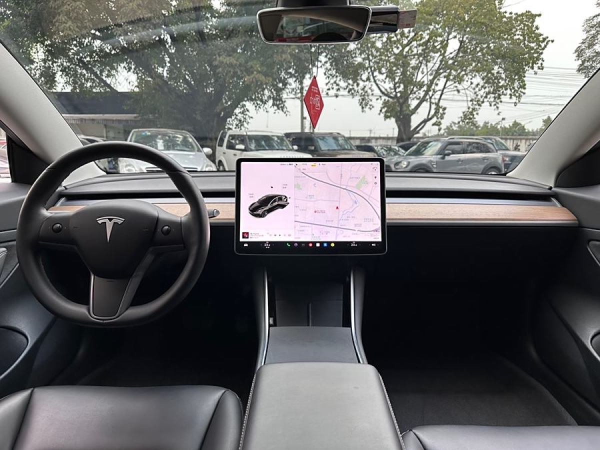 特斯拉 Model 3  2020款 改款 標準續(xù)航后驅(qū)升級版圖片