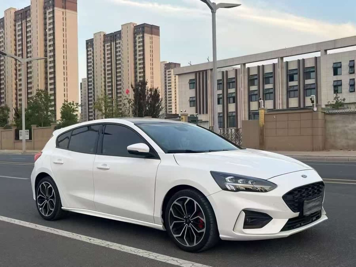福特 ?？怂? 2021款 兩廂 EcoBoost 180 自動(dòng)ST Line圖片