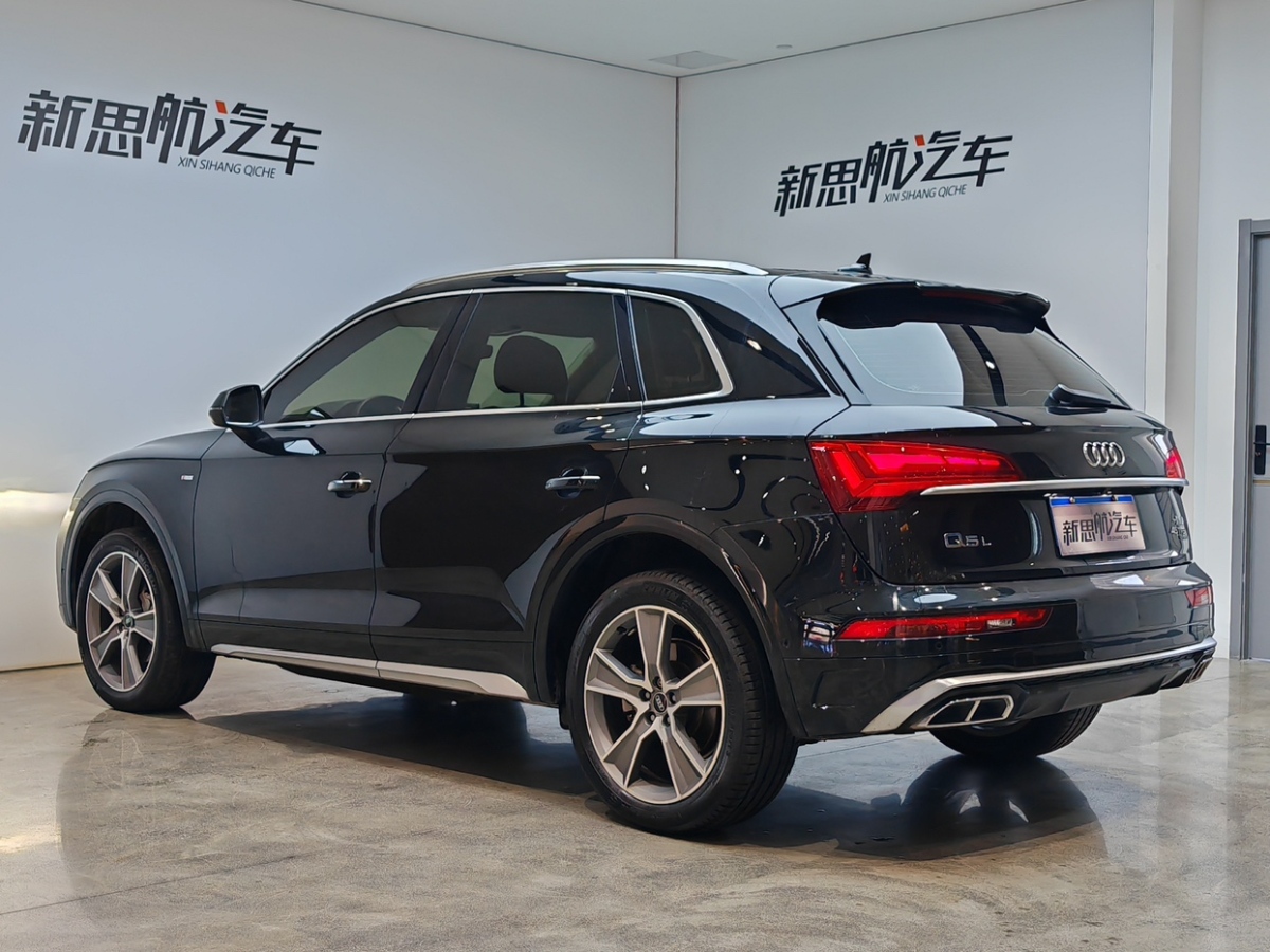 2021年1月奧迪 奧迪Q5L  2021款 40 TFSI 豪華動感型