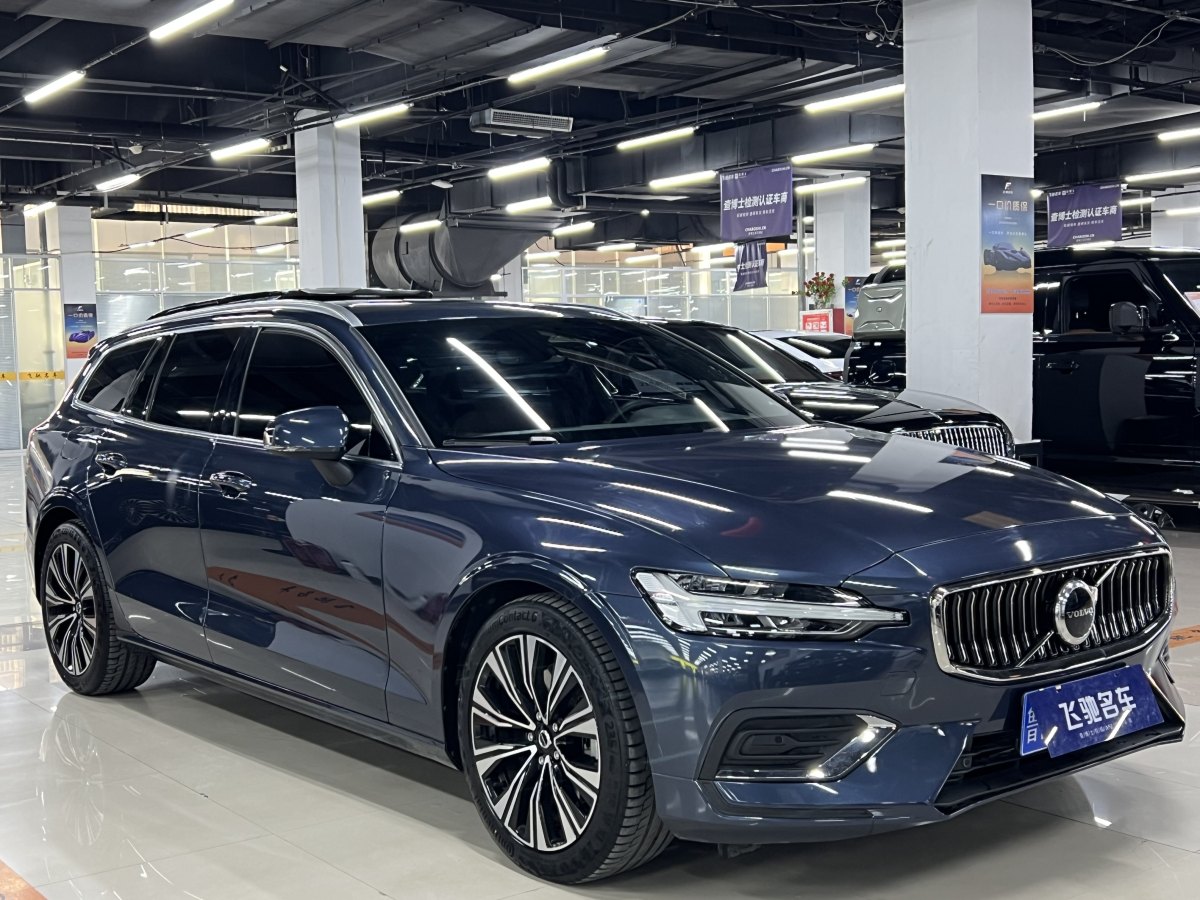 2023年5月沃爾沃 V60  2023款 B5 智遠(yuǎn)豪華版