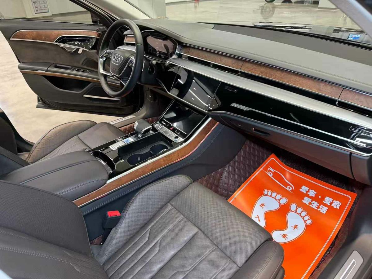 奧迪 奧迪S8  2020款 S8L 4.0TFSI quattro圖片