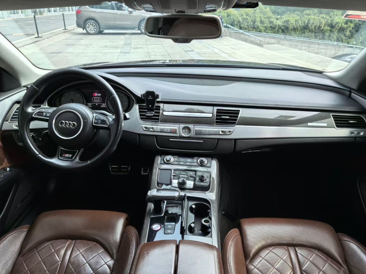 奧迪 奧迪S8  2013款 S8 4.0TFSI quattro圖片