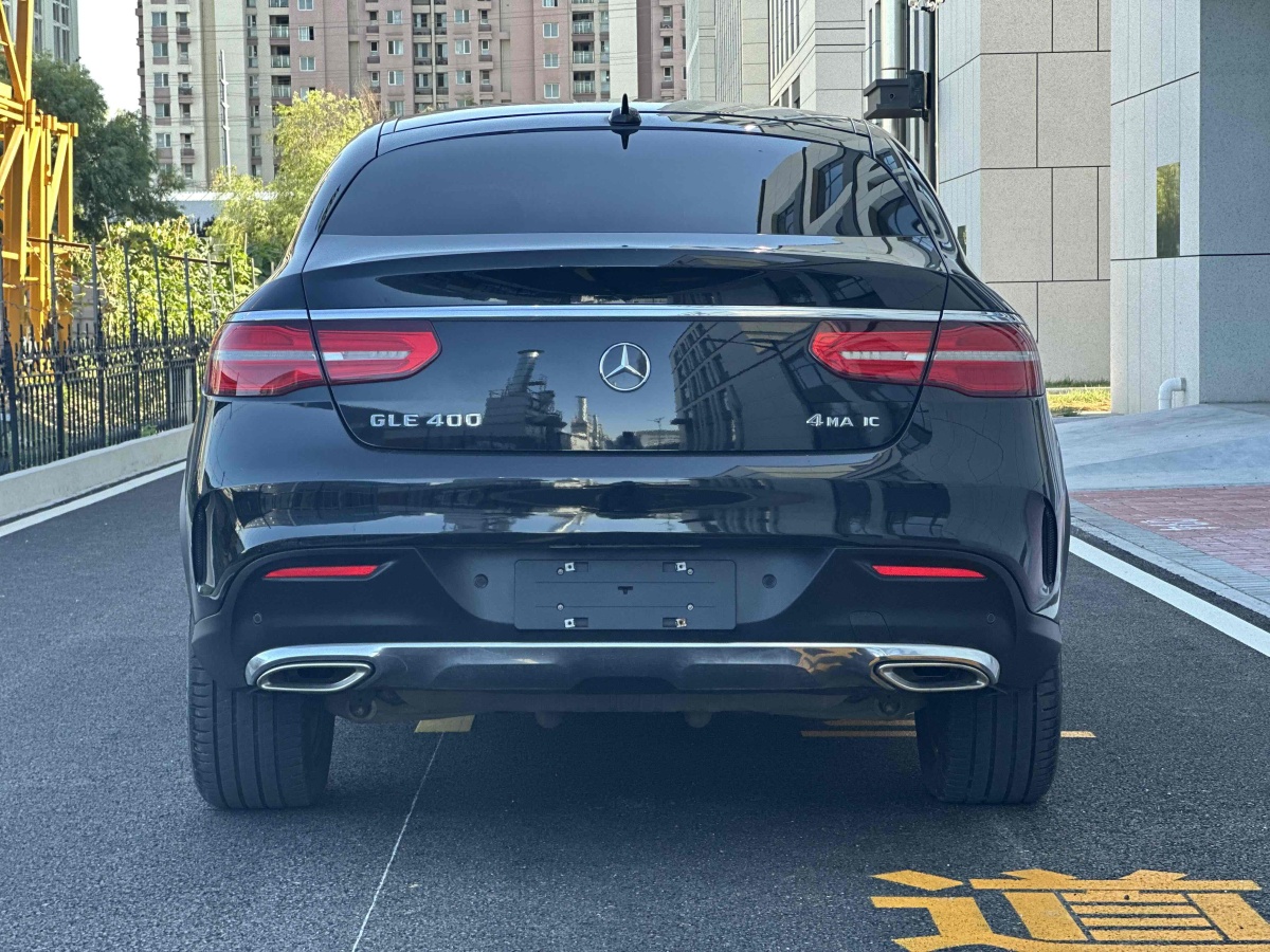 奔驰 奔驰GLE轿跑  2015款 GLE 400 4MATIC 轿跑SUV图片