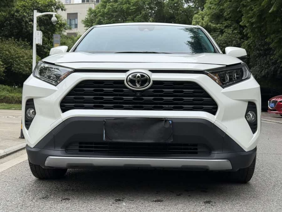 豐田 RAV4榮放  2021款 2.0L CVT兩驅(qū)都市版圖片