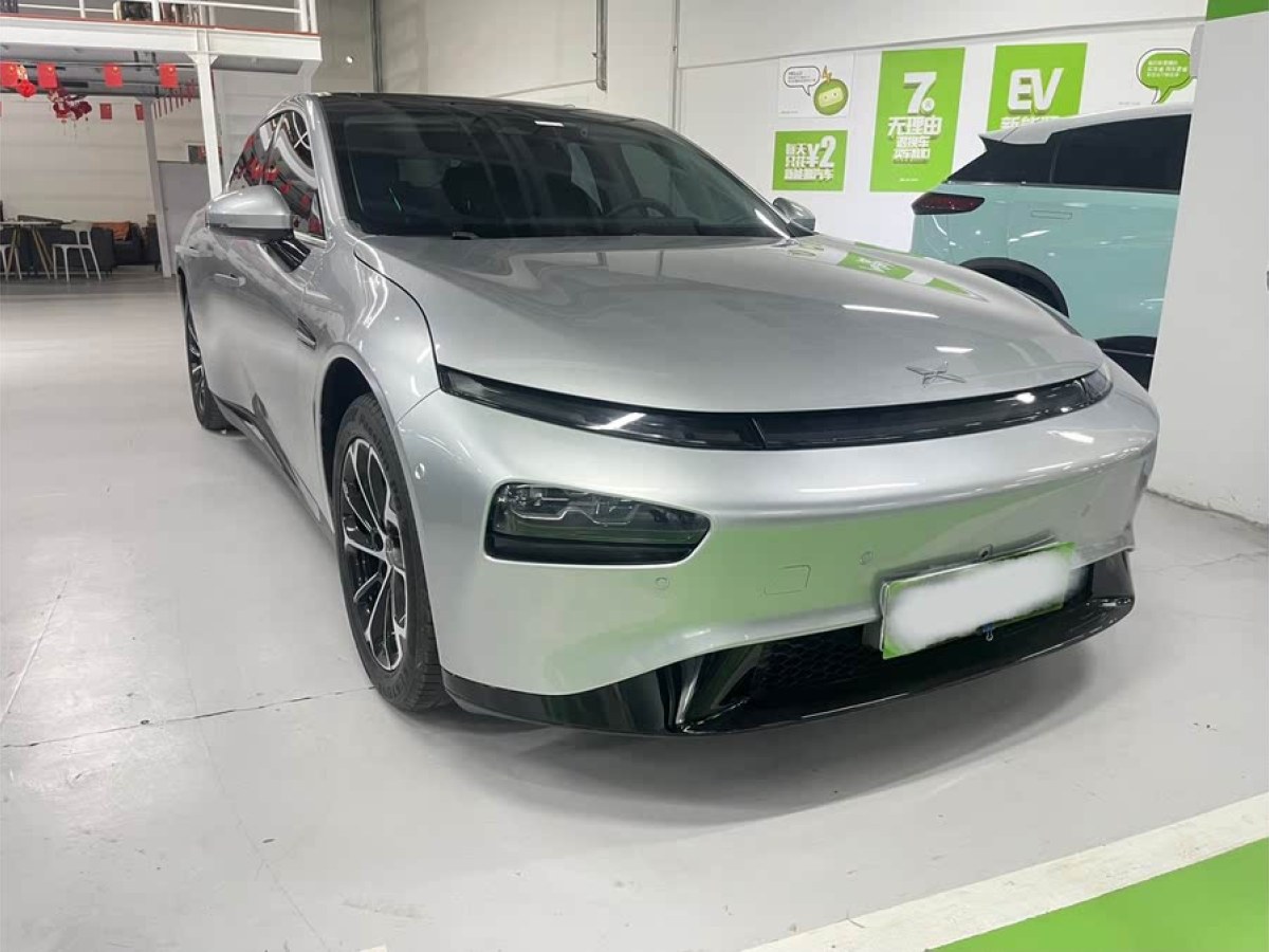 小鵬 P7  2020款 后驅(qū)長續(xù)航智行版圖片