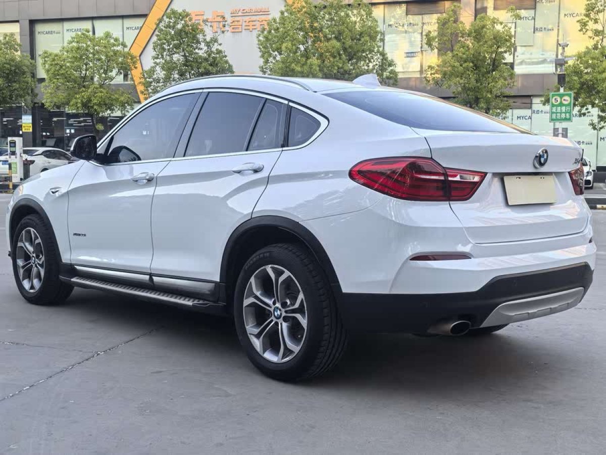 寶馬 寶馬X4  2014款 xDrive20i X設(shè)計(jì)套裝圖片
