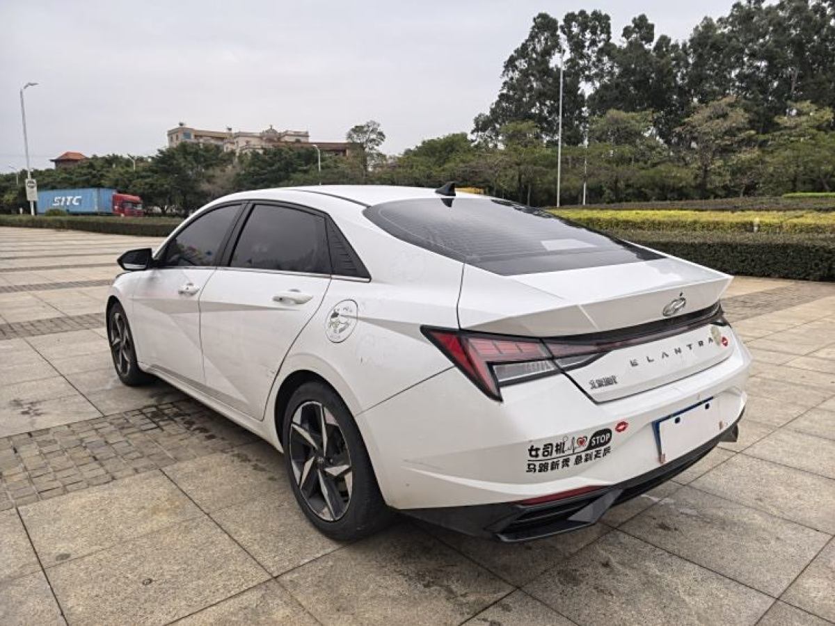 現(xiàn)代 伊蘭特  2022款 1.5L CVT LUX尊貴版圖片