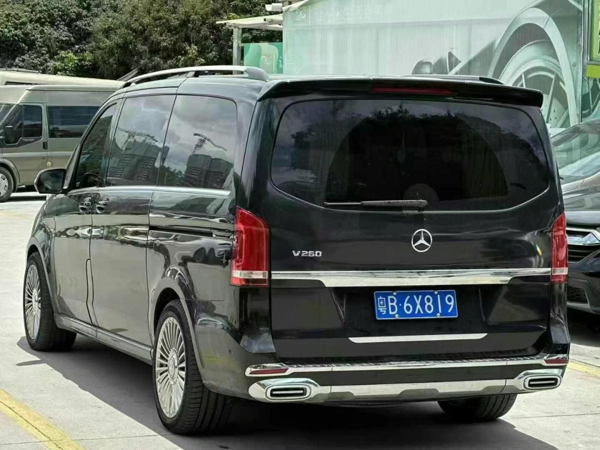 奔馳 V級  2017款 V 260 L 尊貴加長版圖片