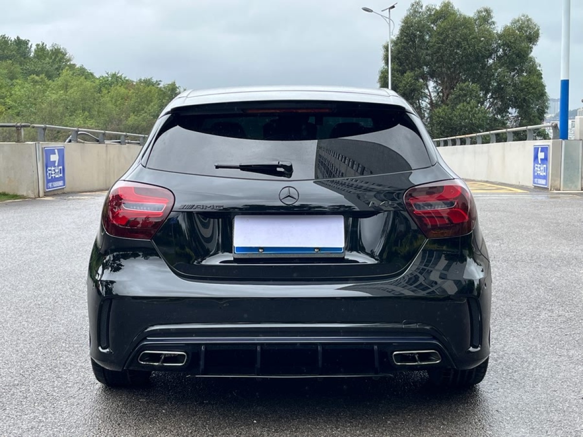 奔馳 奔馳A級(jí)AMG  2017款 改款 AMG A 45 4MATIC圖片