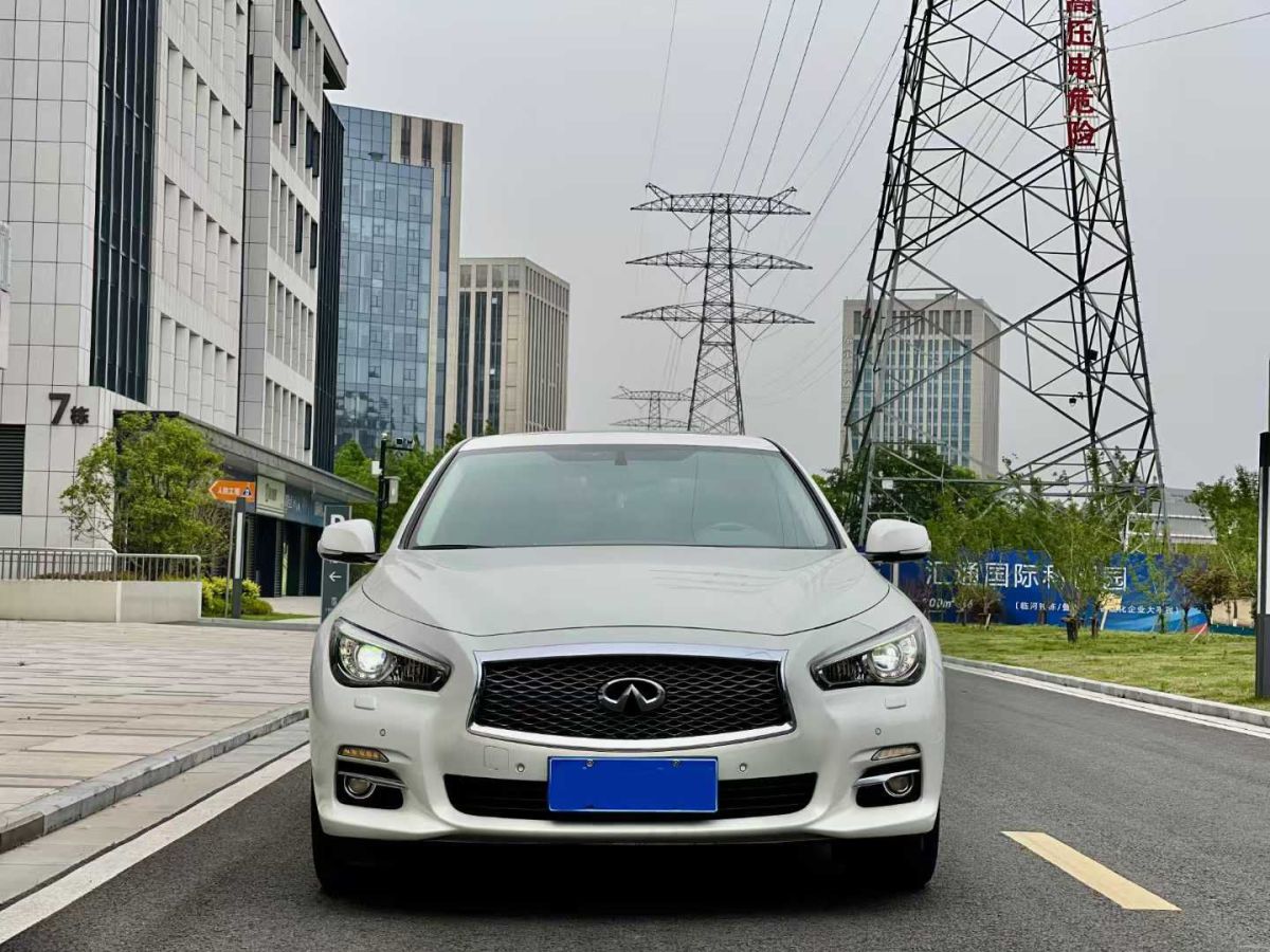 英菲尼迪 Q50L  2016款 2.0T 悅享版圖片