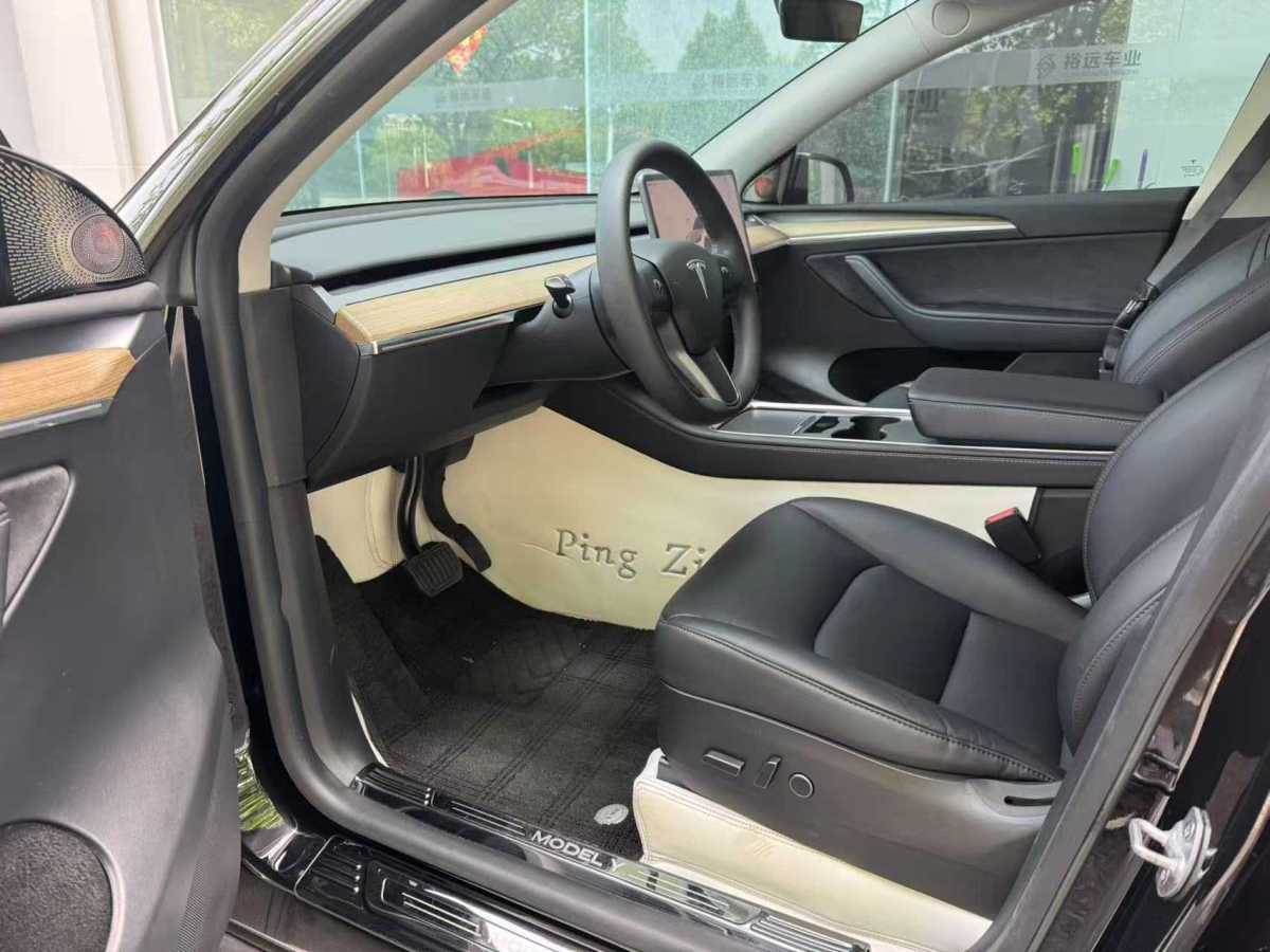 特斯拉 Model Y  2022款 改款 后輪驅(qū)動(dòng)版圖片