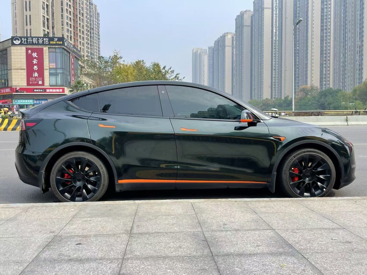 特斯拉 Model 3  2023款 長(zhǎng)續(xù)航煥新版 雙電機(jī)全輪驅(qū)動(dòng)圖片