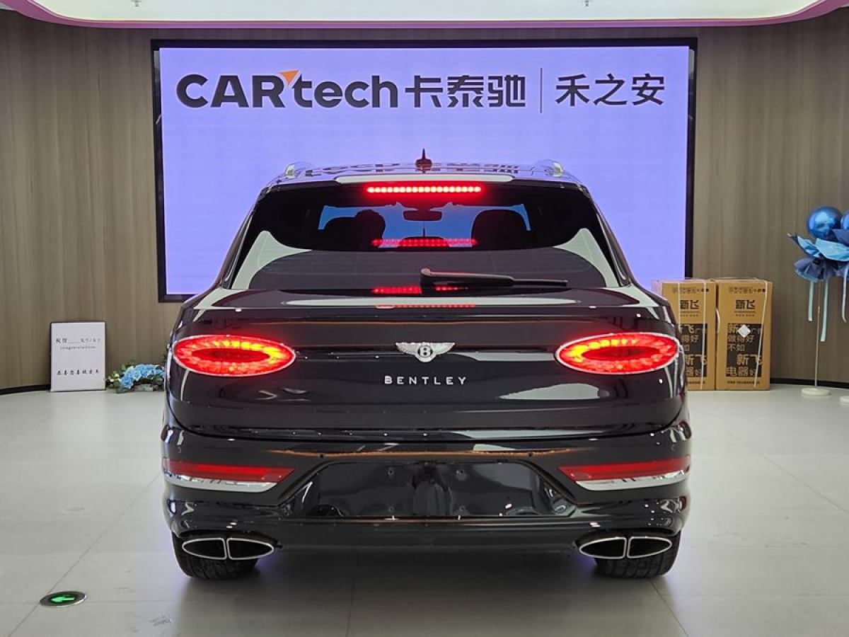 賓利 添越  2021款 4.0T V8圖片