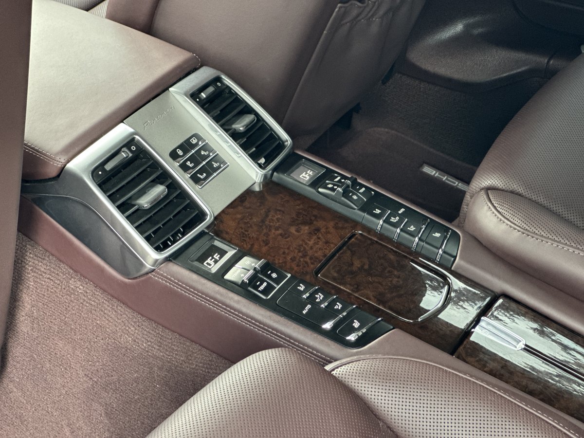 保時(shí)捷 Panamera  2016款 Panamera 4 Edition 3.0T圖片