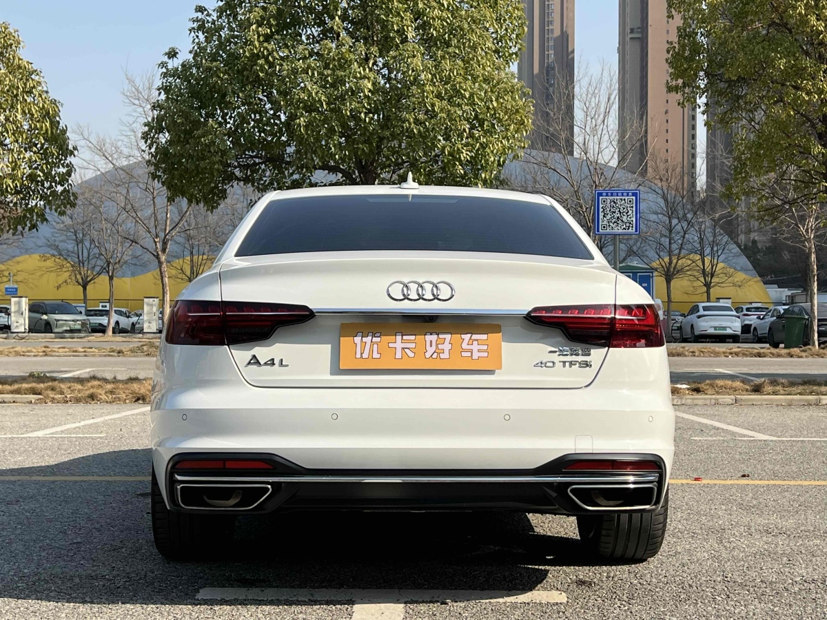 奧迪 奧迪A4L  2022款 40 TFSI 豪華致雅型圖片