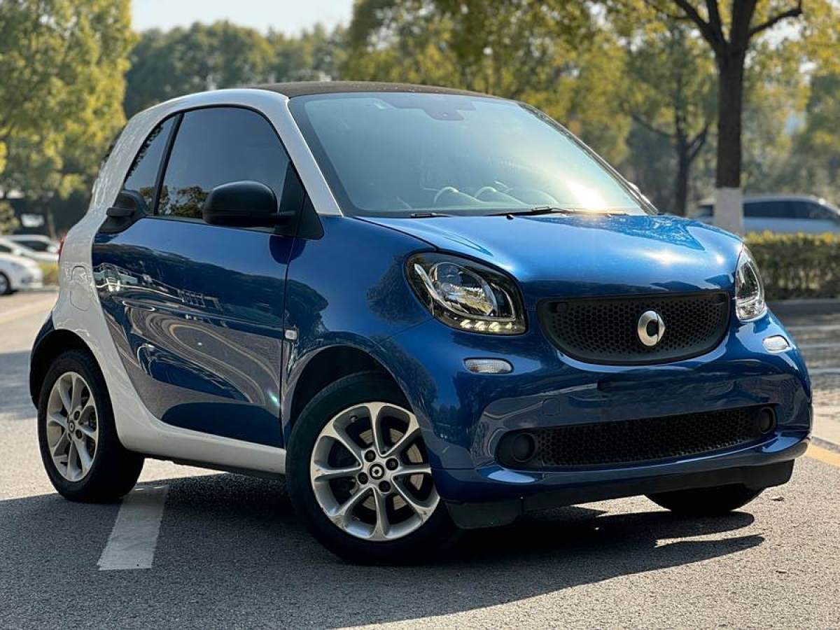 smart fortwo  2015款 1.0L 52千瓦硬頂靈動(dòng)版圖片