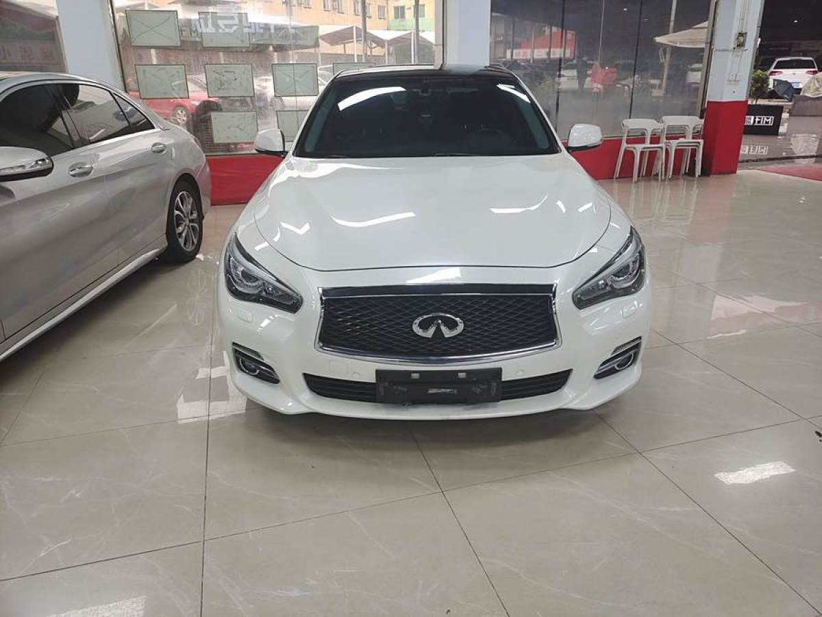 英菲尼迪 Q50L  2016款 2.0T 悅享版圖片