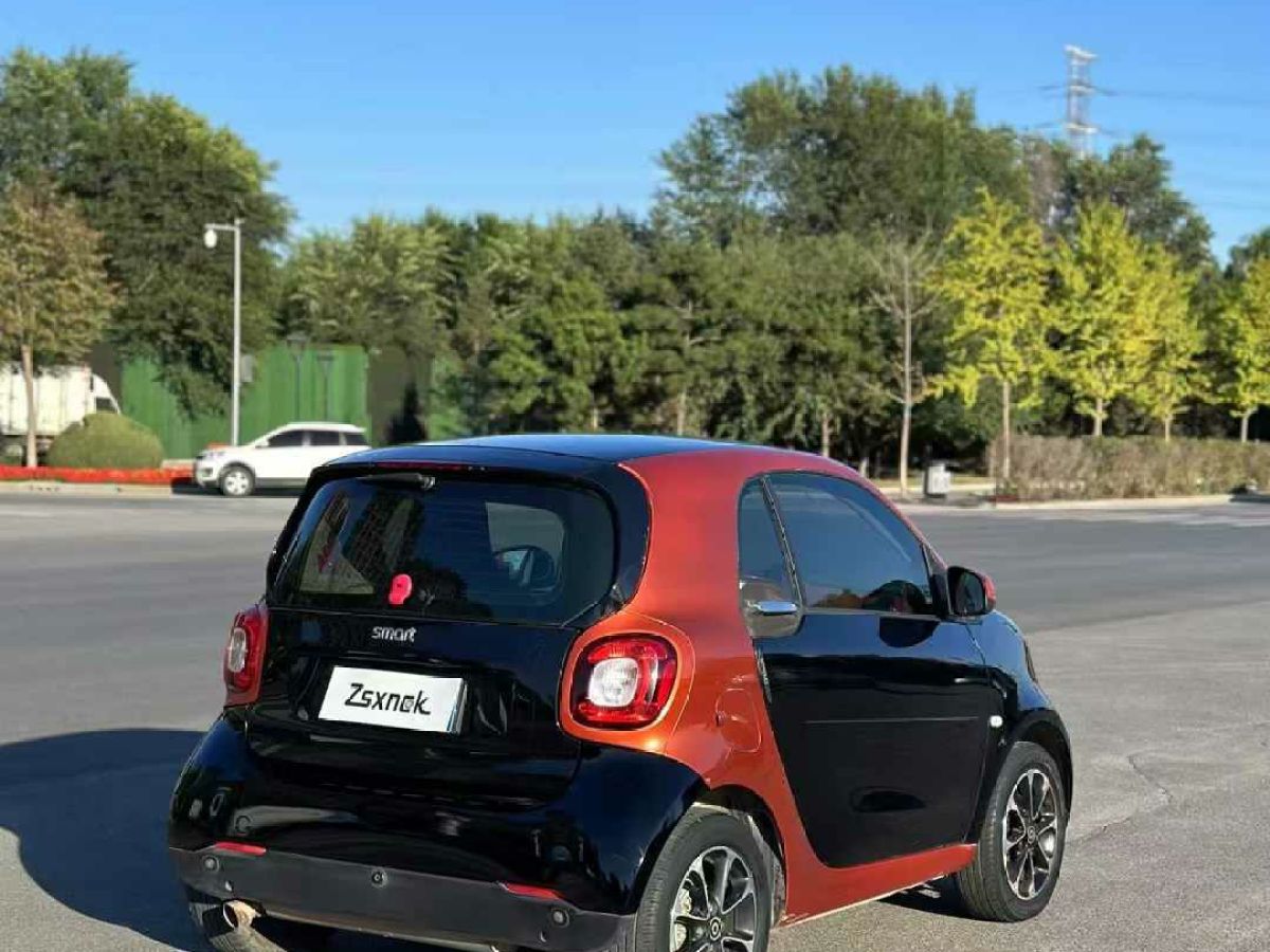 smart forfour  2016款 0.9T 66千瓦先鋒版圖片