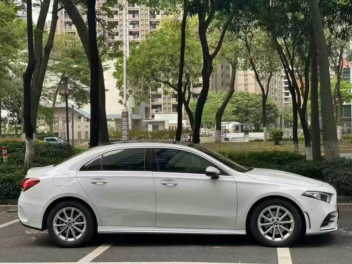 奔馳 奔馳A級  2020款 A 180圖片