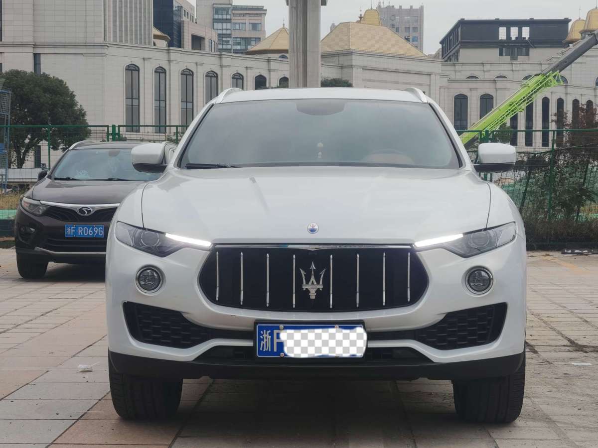 玛莎拉蒂 Levante  2021款 3.0T 标准版图片