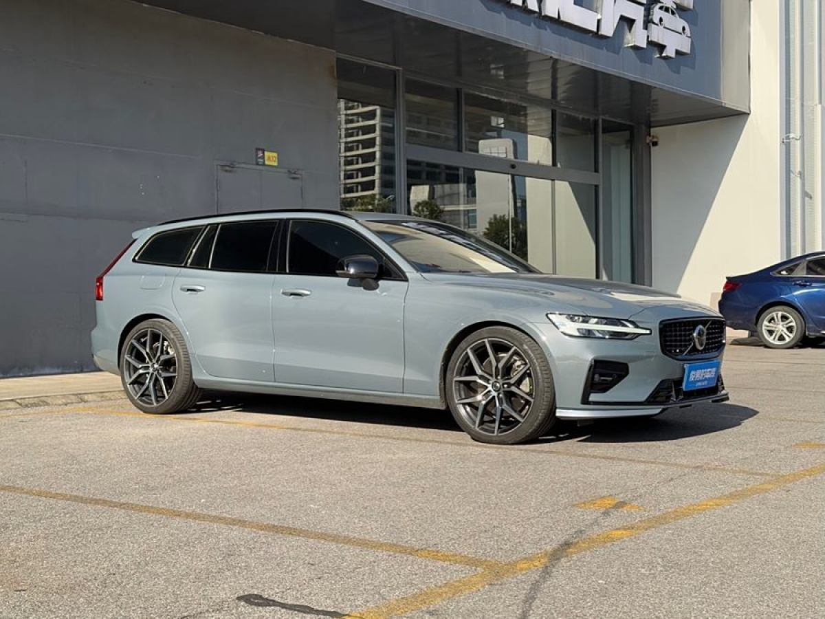 沃爾沃 V60  2023款 B5 智雅運動版圖片