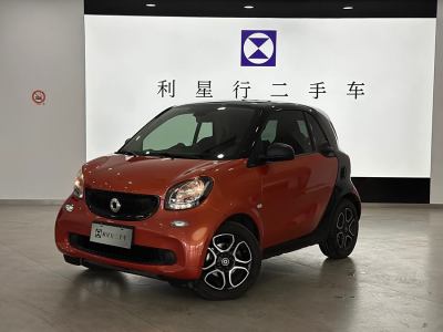 2019年10月 smart fortwo 0.9T 66千瓦硬頂風(fēng)擎版 國(guó)VI圖片