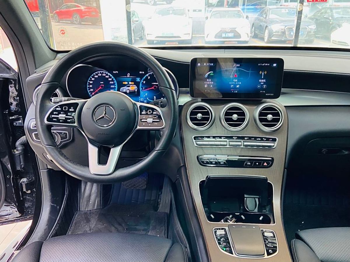 2021年6月奔馳 奔馳GLC  2021款 GLC 260 L 4MATIC 豪華型