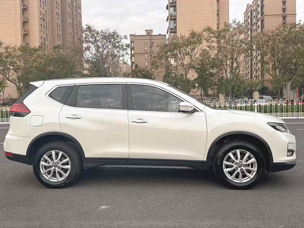 日產(chǎn) 奇駿  2021款 2.0L XE CVT 2WD時(shí)尚版圖片