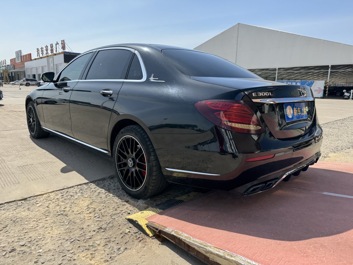奔馳 奔馳E級  2019款 改款 E 300 L 時尚型圖片