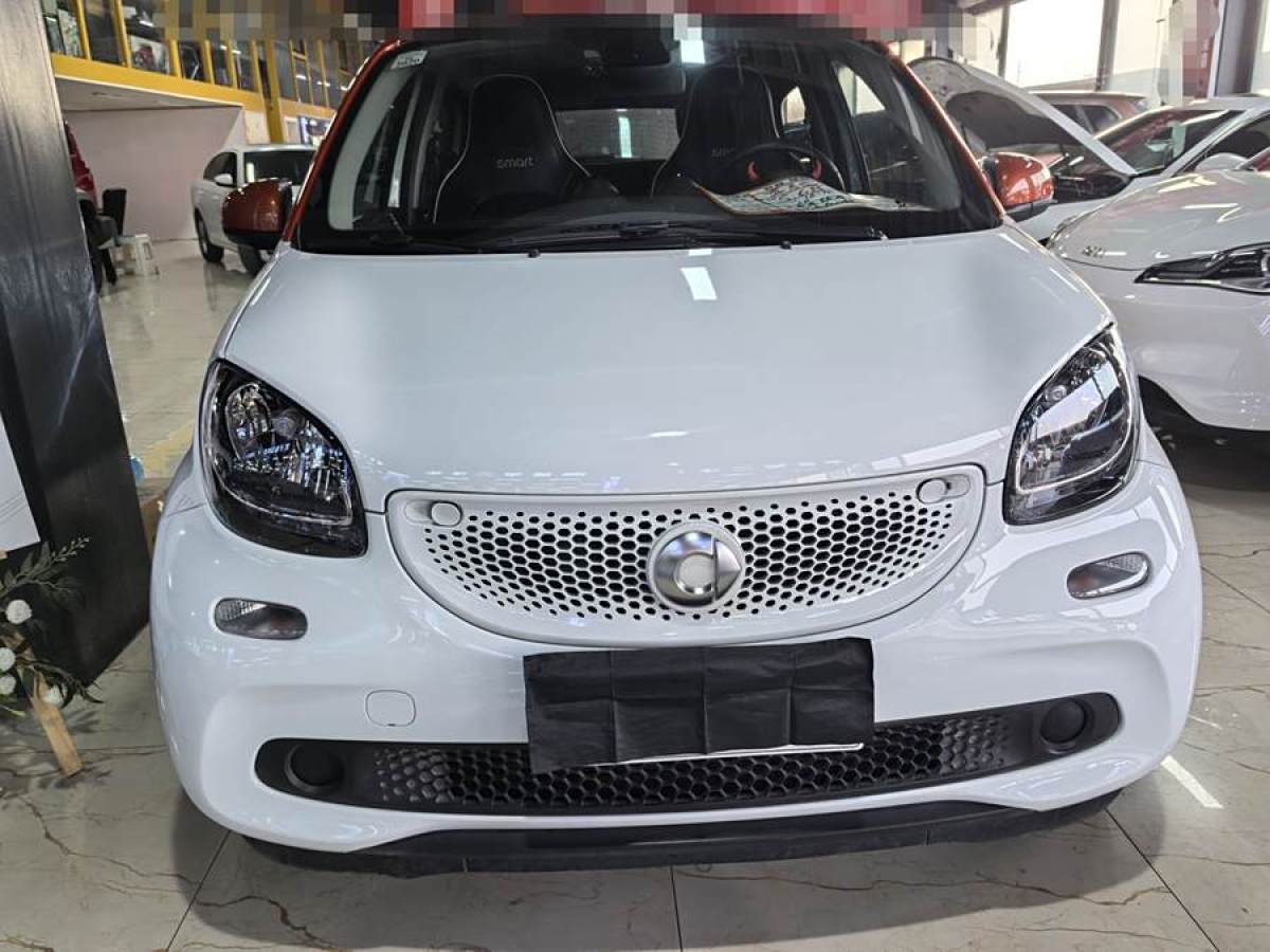 smart forfour  2016款 1.0L 52千瓦激情版圖片