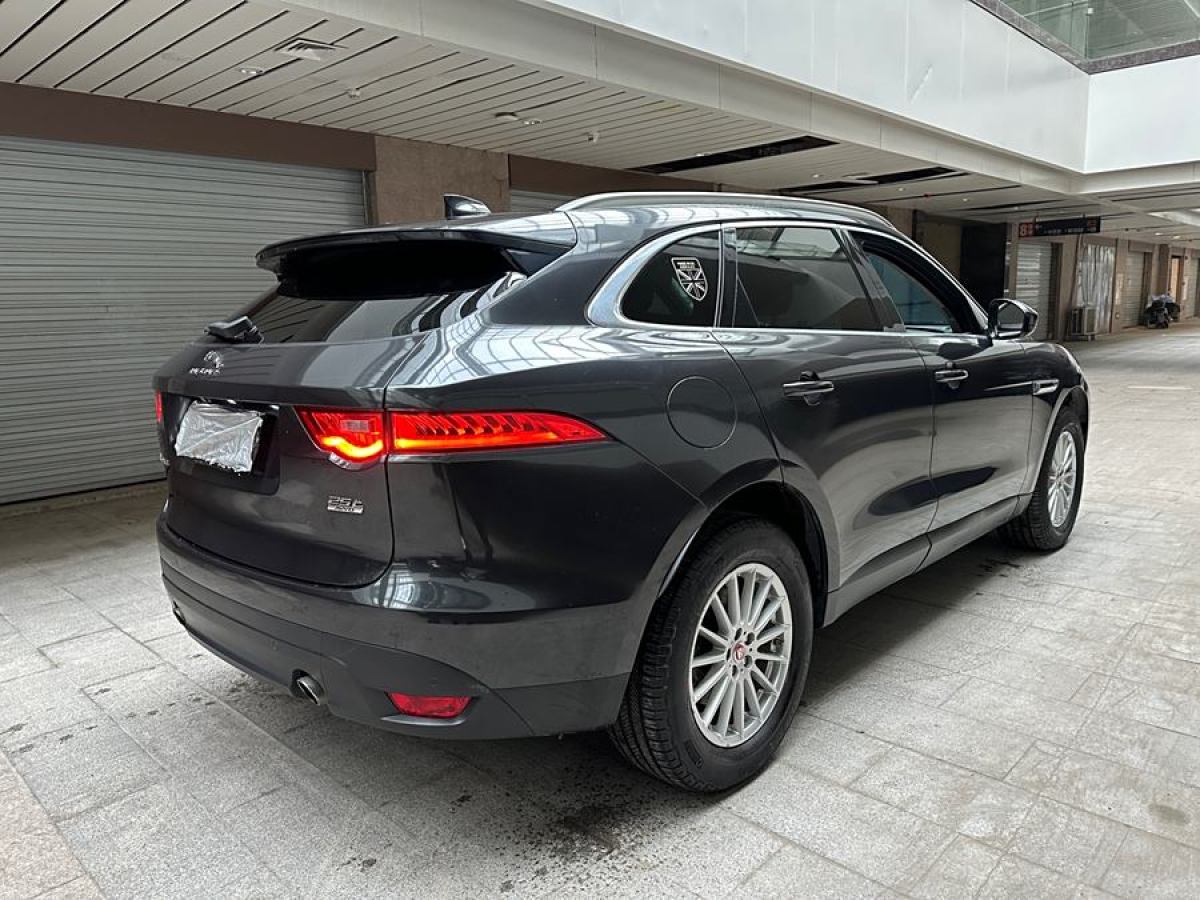 捷豹 F-PACE  2018款 2.0T 四驅(qū)都市尊享版圖片