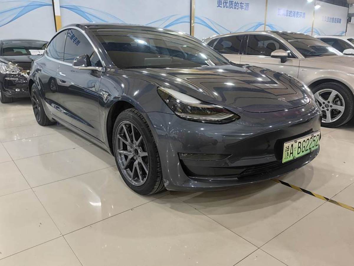 特斯拉 Model 3  2020款 改款 長(zhǎng)續(xù)航后輪驅(qū)動(dòng)版圖片