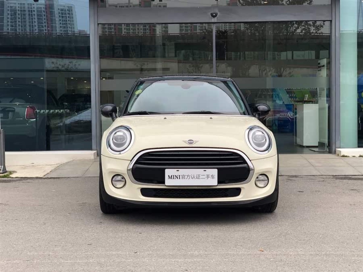 MINI MINI  2021款 1.5T COOPER 經(jīng)典派 五門版圖片
