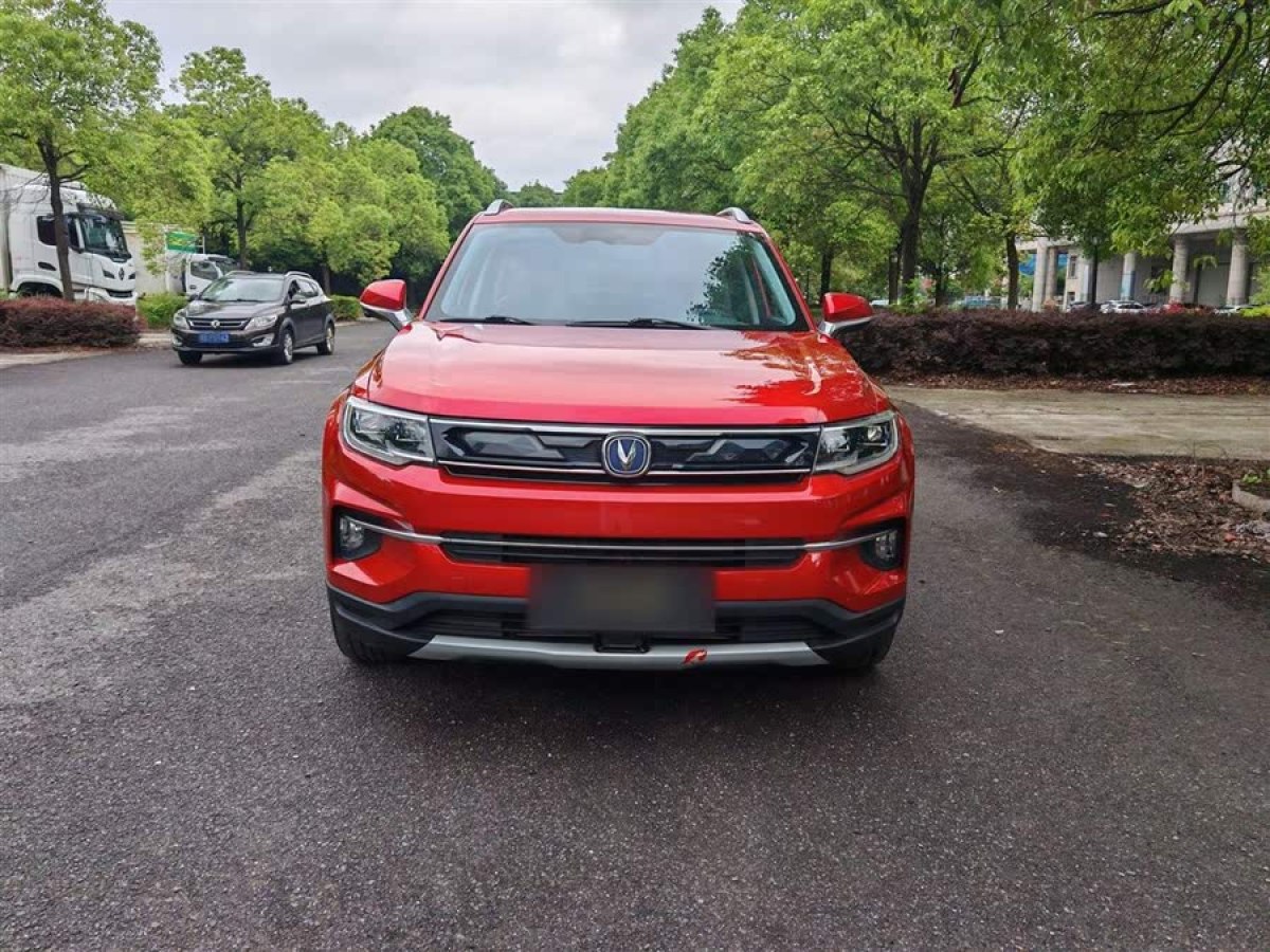 長安 CS35 PLUS  2019款  1.6L 自動酷聯(lián)版 國VI圖片